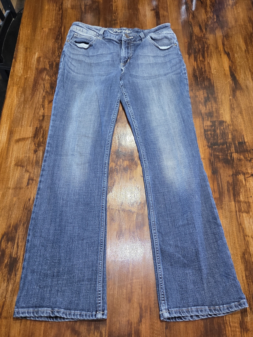 Wrangler Women Boot Cut Jeans Medium Wash Denim Size 11X29 Western Mid Rise